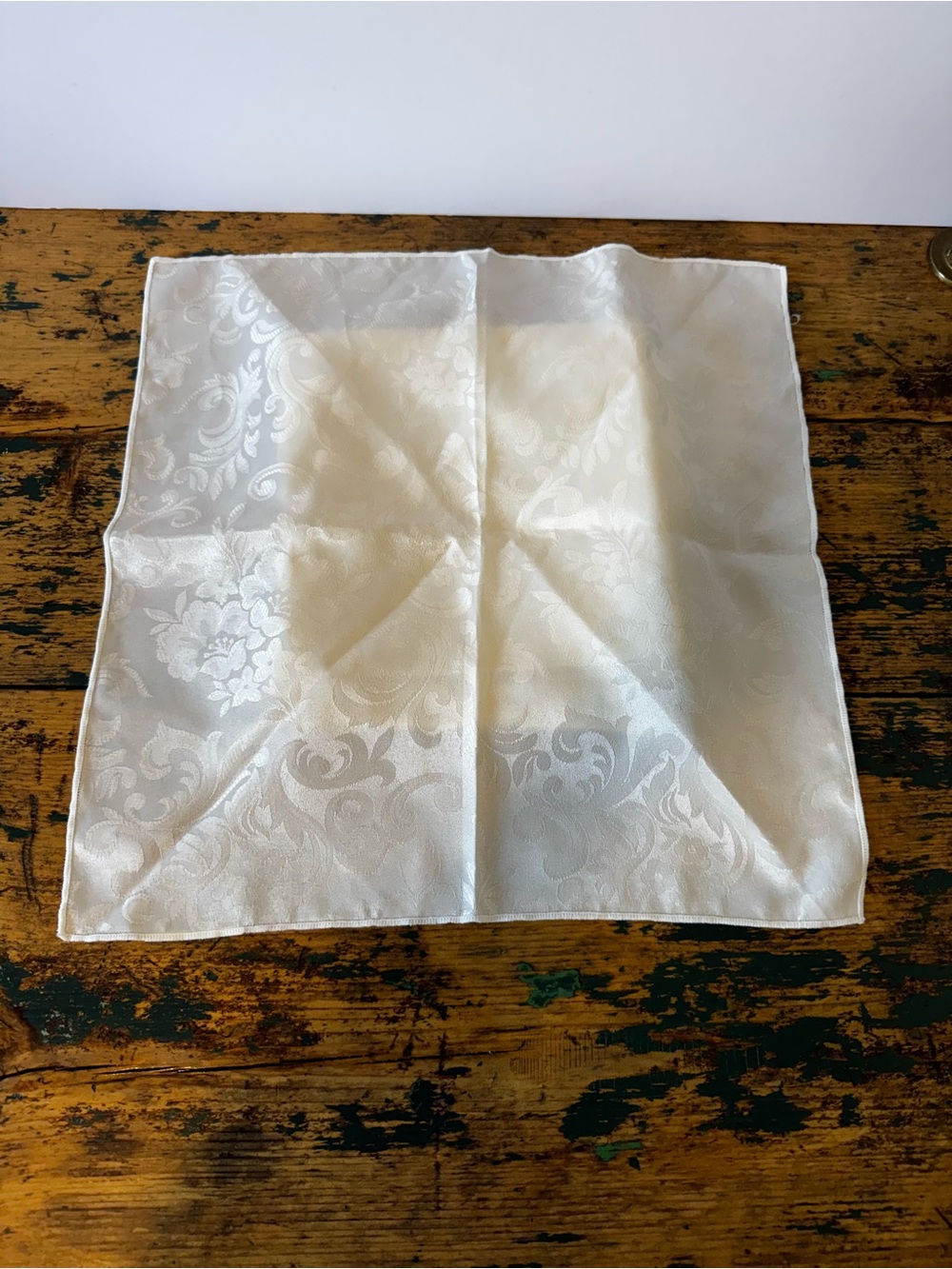 Elegant Ivory Damask Cloth Napkin - Classic Home Dining